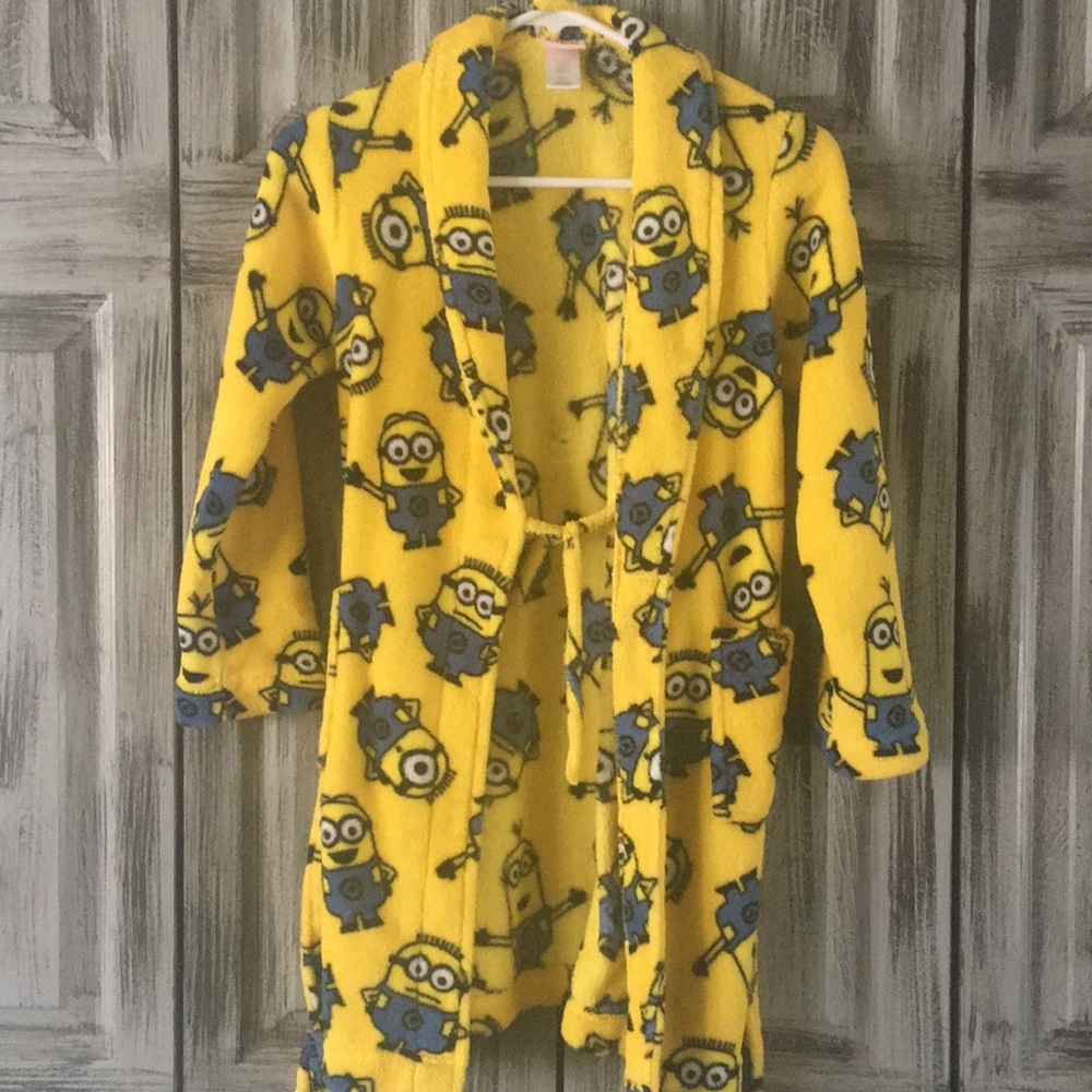 Boys size 10 robes. Excellent condition.